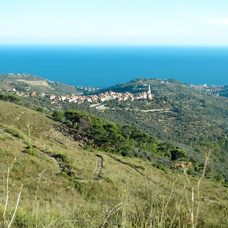 Arco Del Mare' Mit Blick Aufs Wasser By Interhome Civezza